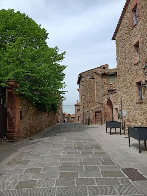 Il Borgo Antico Villa Monte del Lago Luaran gambar
