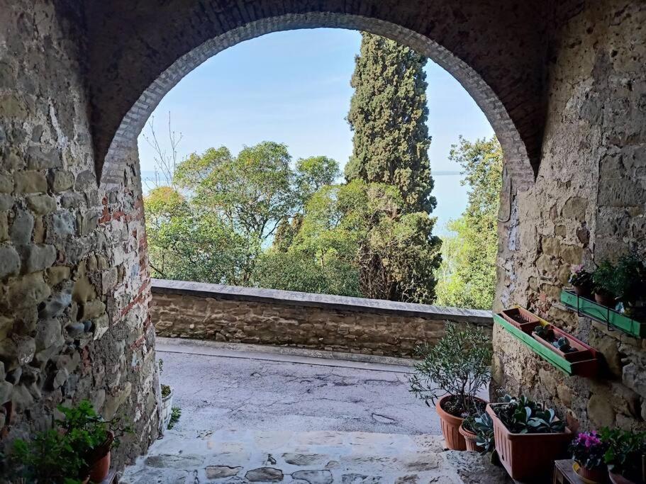 Il Borgo Antico Villa Monte del Lago Luaran gambar