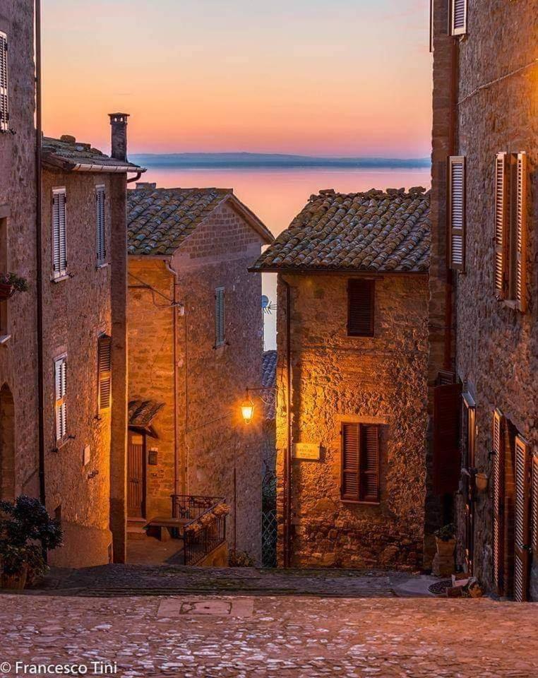 Il Borgo Antico Villa Monte del Lago Luaran gambar